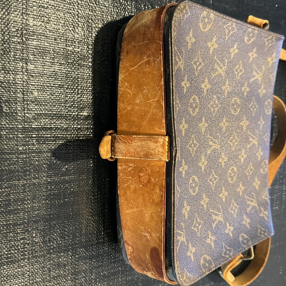 Louis Vuitton Monogram Cartouchiere crossbody bag - Picture 4 of 10